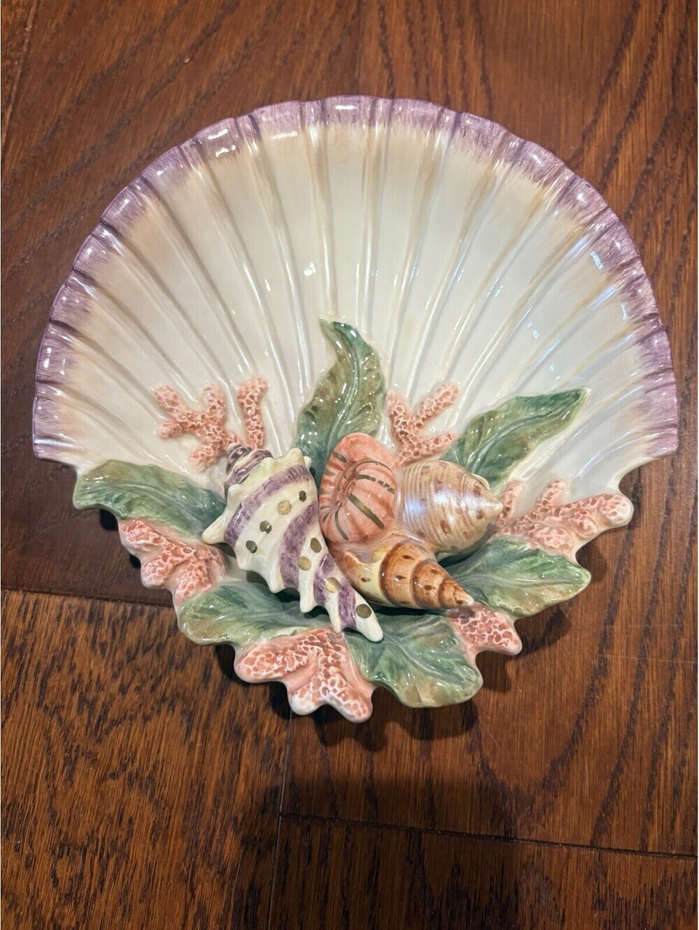 Fitz & Floyd Classics Oceana Scalloped Shell Adorned 7” Bowl Look